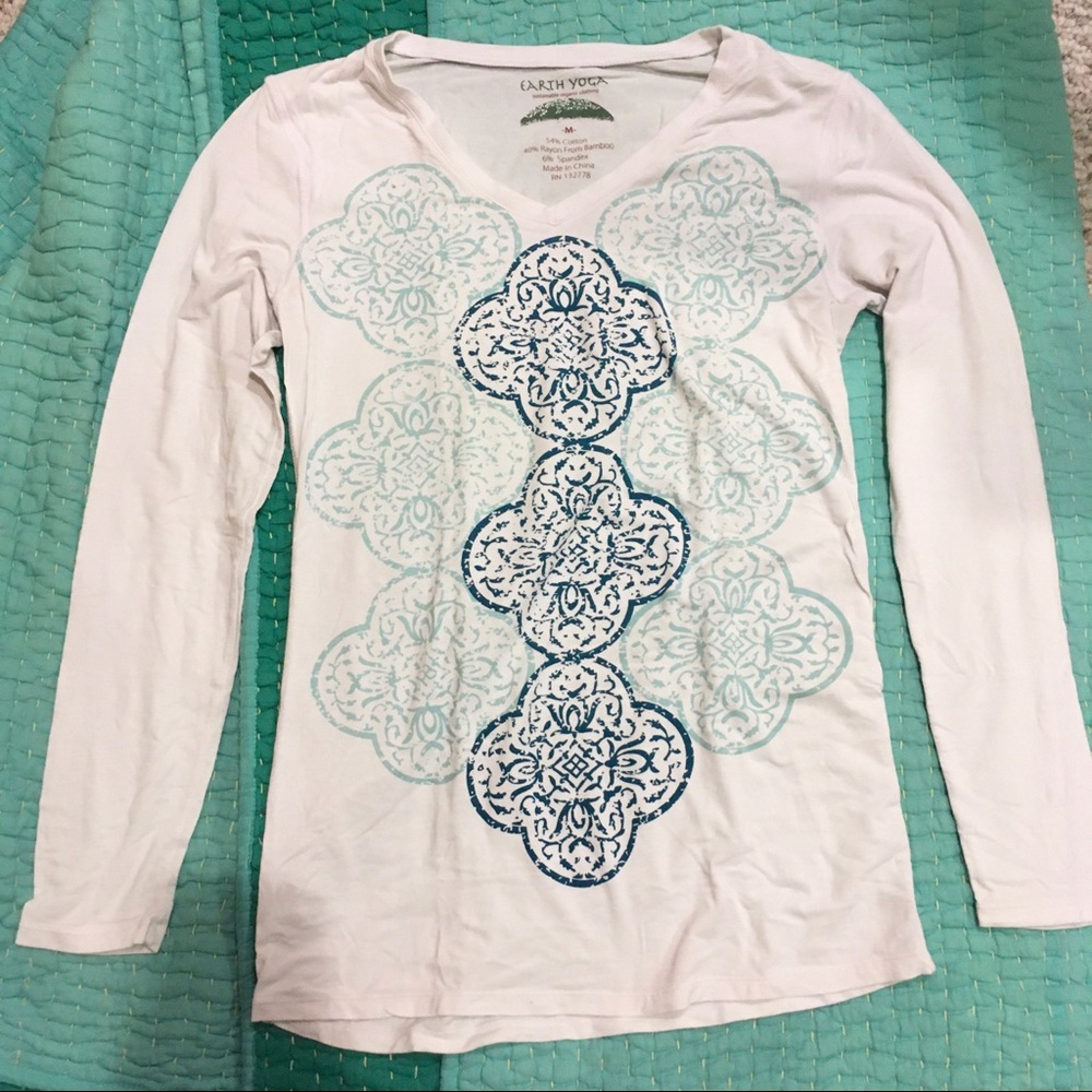 Earth Yoga • White & Blue Mandala Soft Long Sleeve Tee